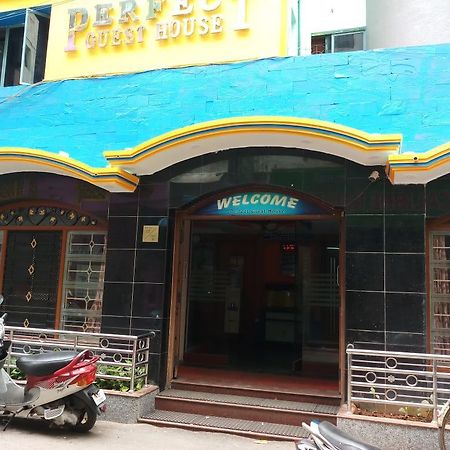 Perfect Guest House Madras Buitenkant foto