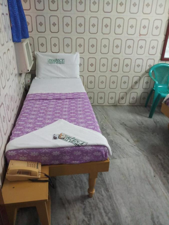 Perfect Guest House Madras Buitenkant foto
