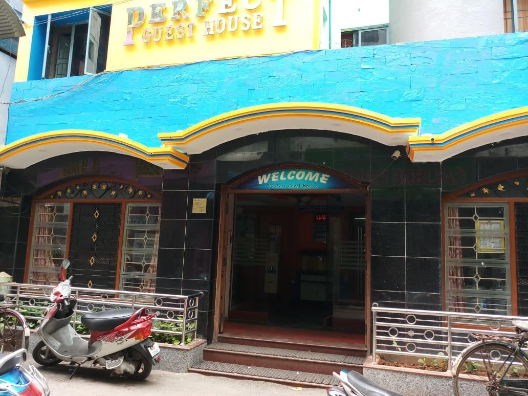 Perfect Guest House Madras Buitenkant foto