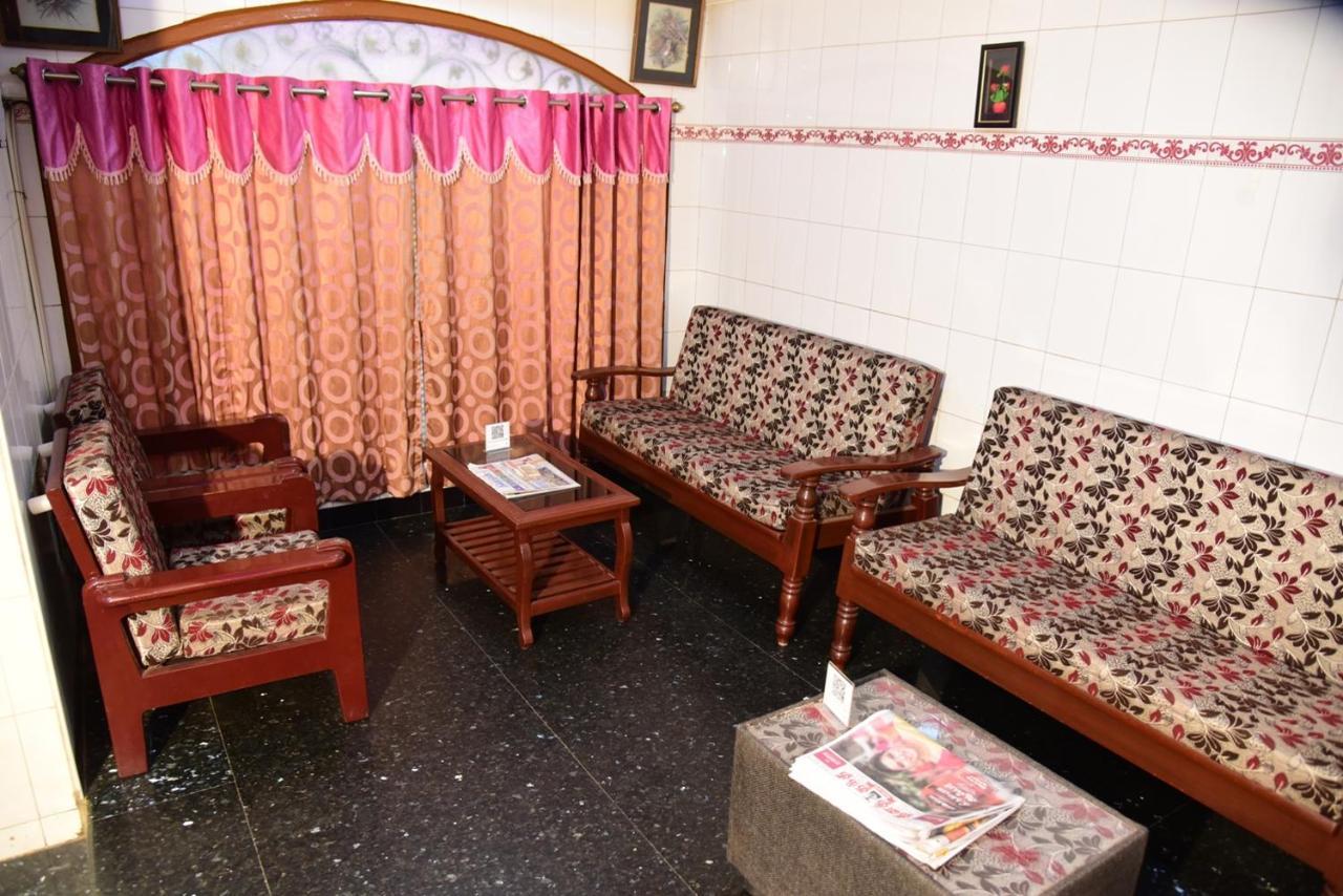 Perfect Guest House Madras Buitenkant foto